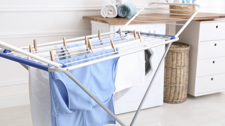 Air drying laundry rack