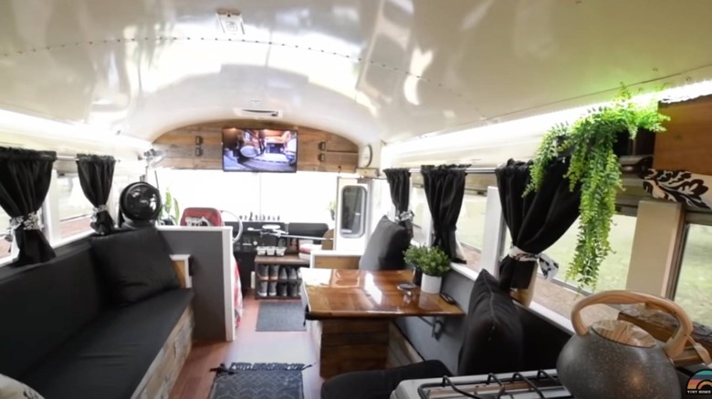 skoolie bus conversion