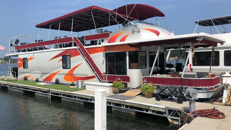 Big RV-looking boathouse