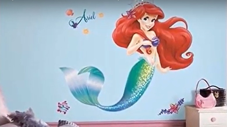 Ariel wall decal