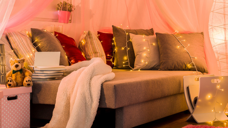 bedroom with fairy lights