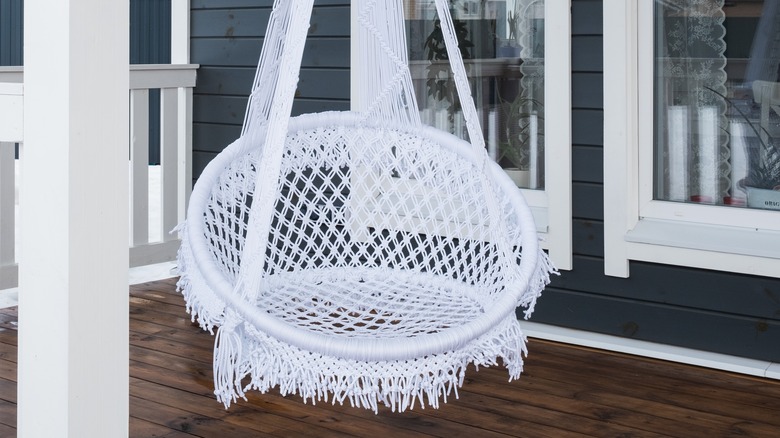 round woven white hanging chair