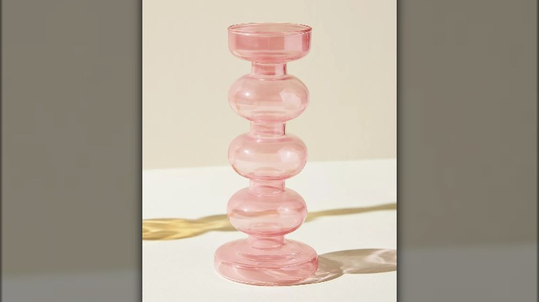 Pink round candle holder