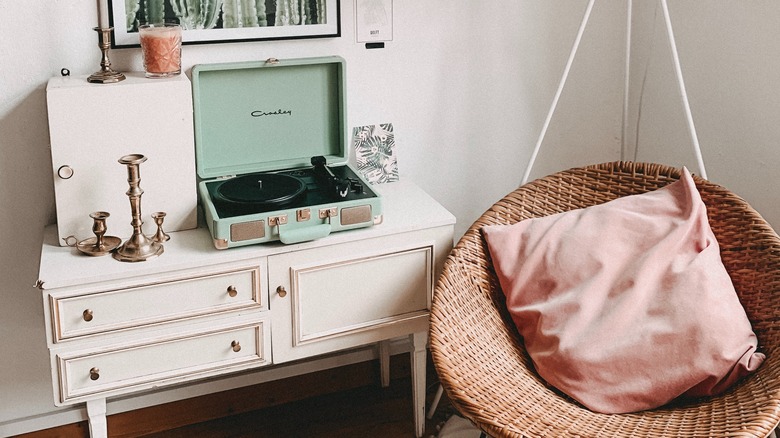 millennial pink pillow with décor