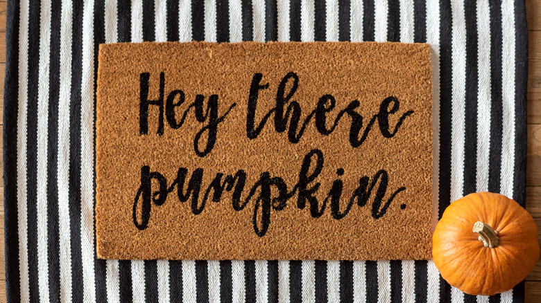 Fall doormat