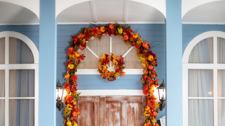 Fall foliage arch