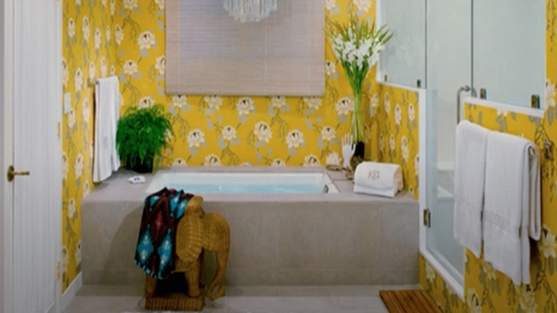 Yellow floral wallpaper in bathroom