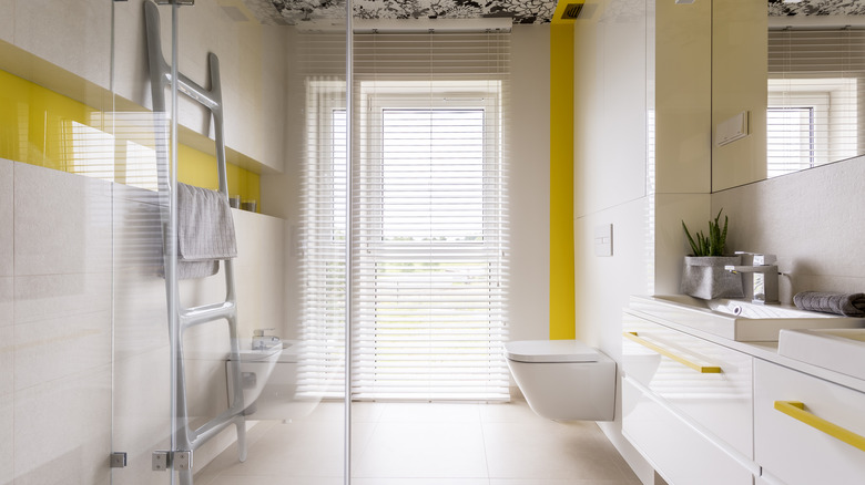 Bathroom with accents of yellow