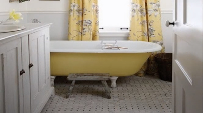 Yellow and gray bathroom