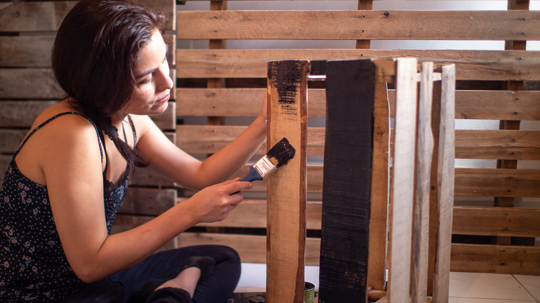 Rustic wood pallet crate shelf