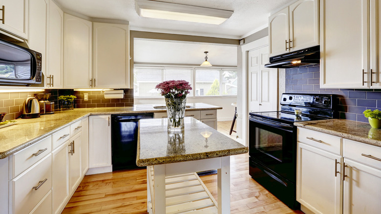 granite kitchen island