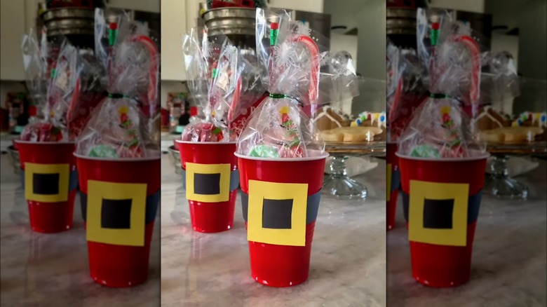 santa belt party favor cups