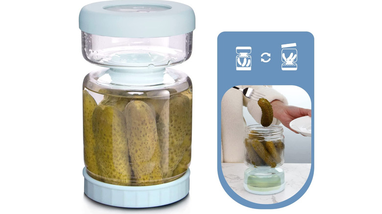 pickle container with strainer