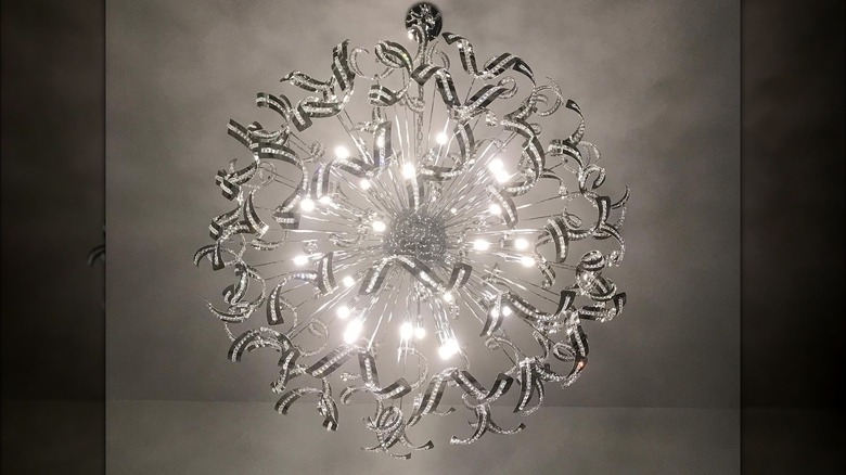 Bright pendant light