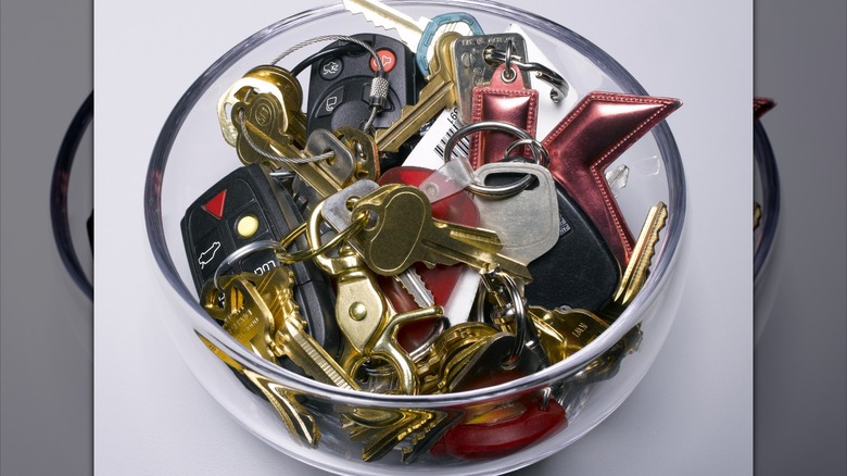 keys in glass bowl
