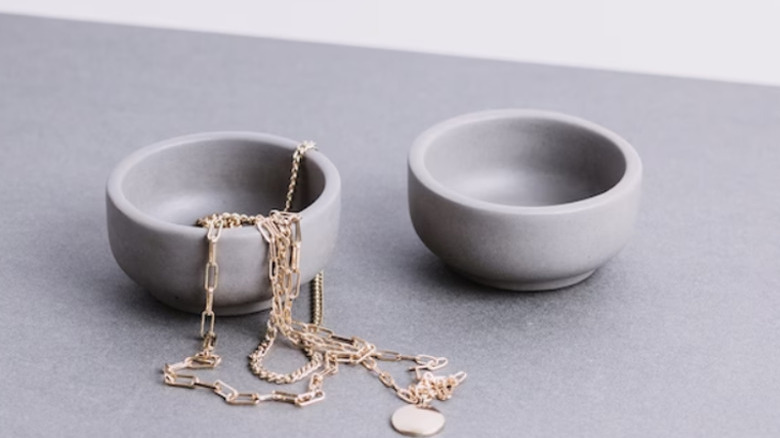 small bowl with jewelry