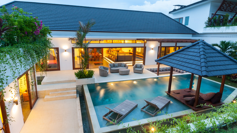 Villa with pool lounge hut