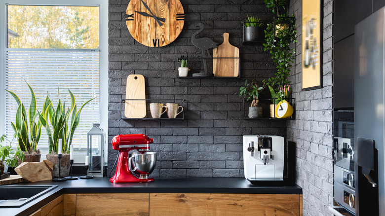 Dark brick kitchen walls