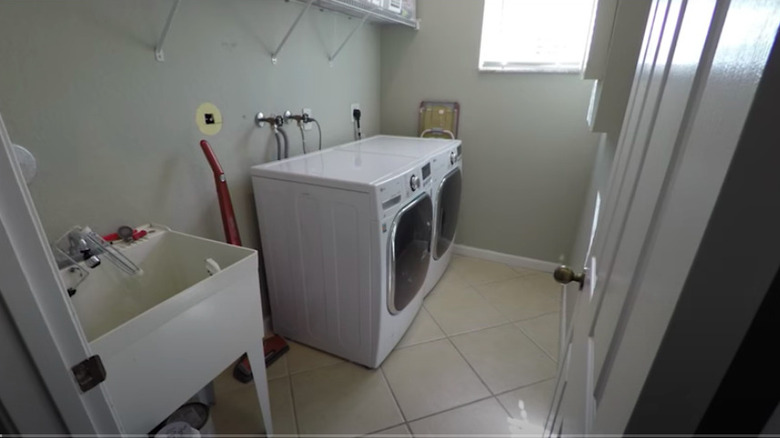 Laundry room with utility sink