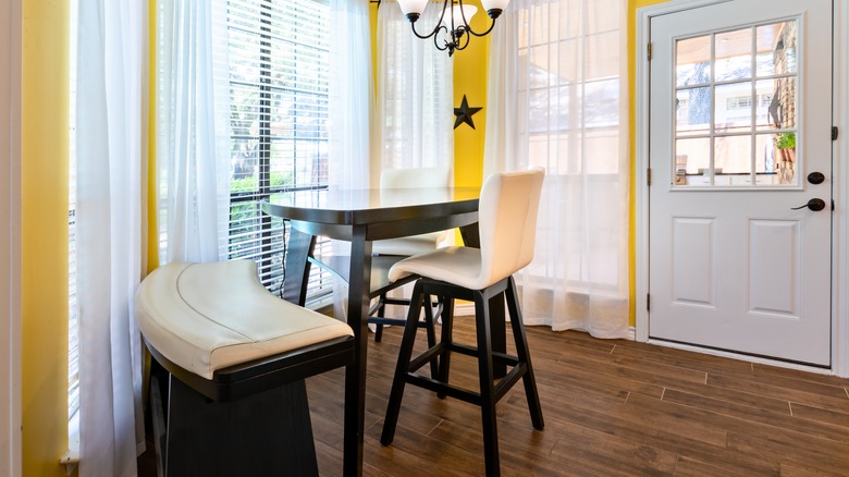 Bistro style breakfast nook