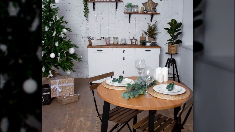 Holiday inspired kitchen breakfast nook