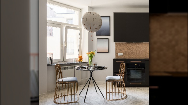 Modern style breakfast nook