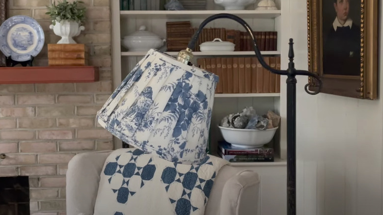 pleated fabric on lampshade