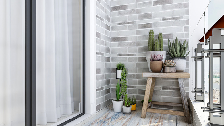 gray and white tile wall