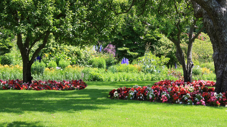 Flower bed focal point