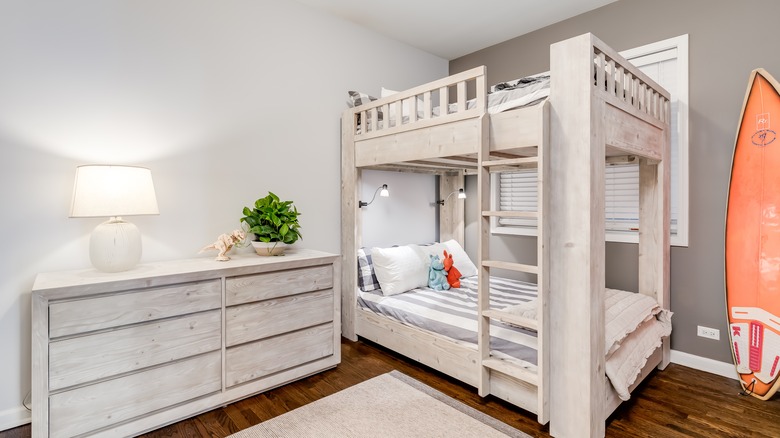 beautiful bedroom for kids 