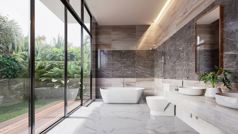 Bathroom with windows and marble