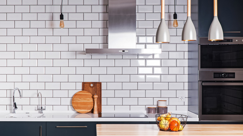 Kitchen with full wall backsplash