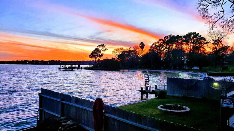 Lake Livingston retreat 