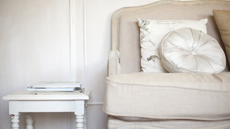 shabby chic bedroom 