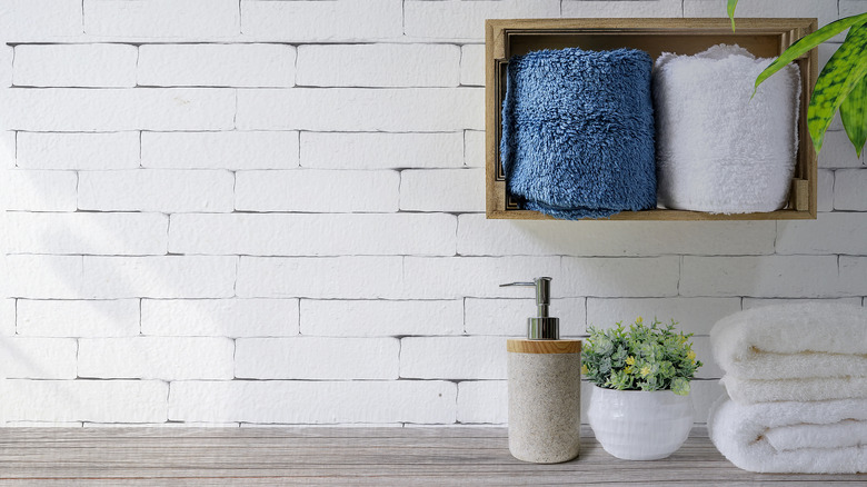 Crate shelf in bathroom