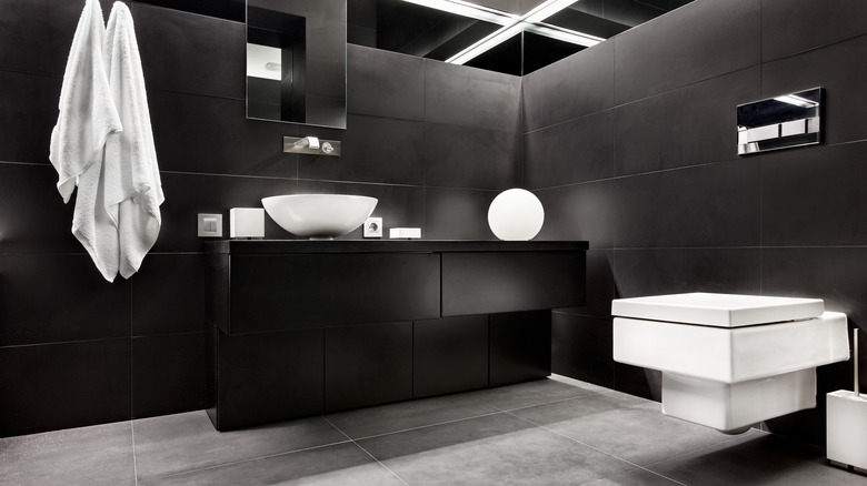 Black minimal bathroom