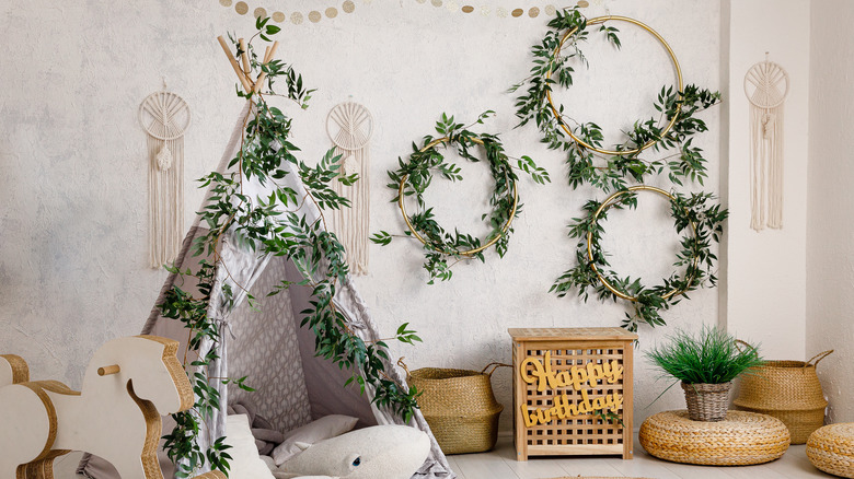 garlands decorating a kid's room