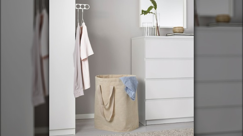 Cloth laundry bag