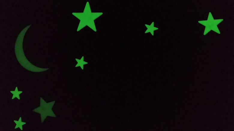 glow in the dark stars