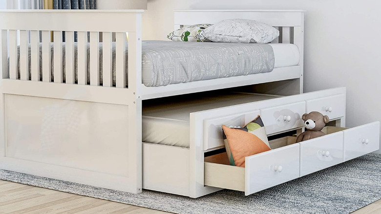 trundle bed with storage drawer