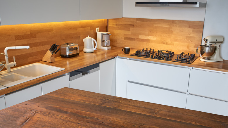 Mid-century wood kitchen