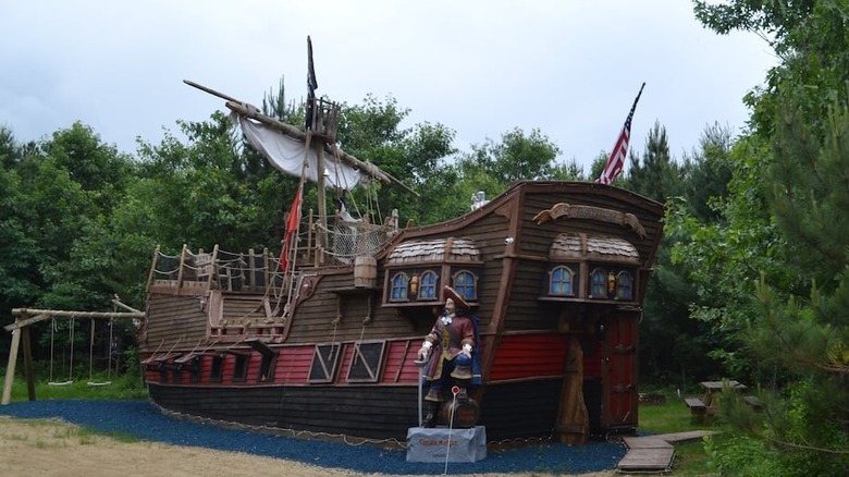 Pirate ship home