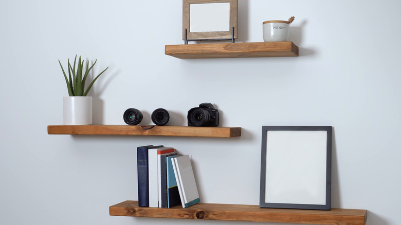 Floating shelves