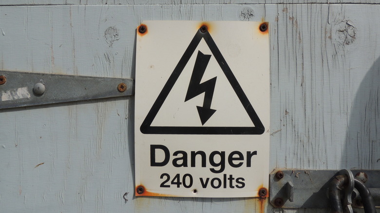 Danger 240 volts sign