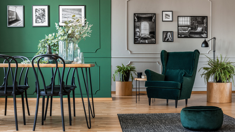 rich emerald green living room