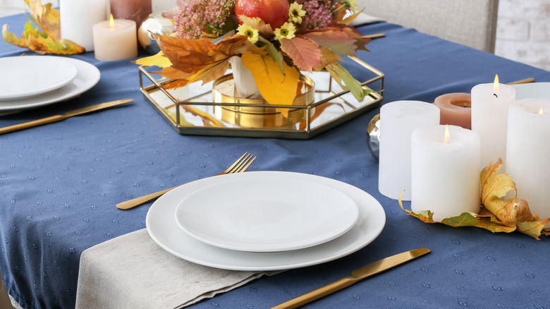 stone blue fall table décor