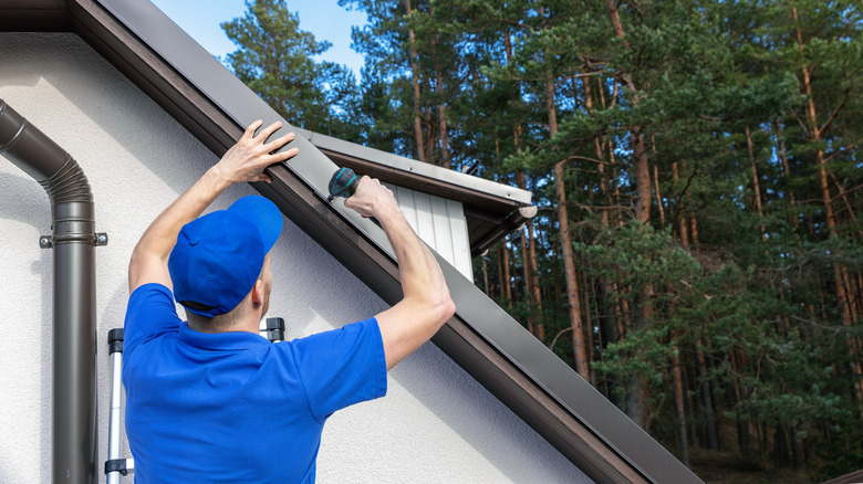 roofer installing drip edge
