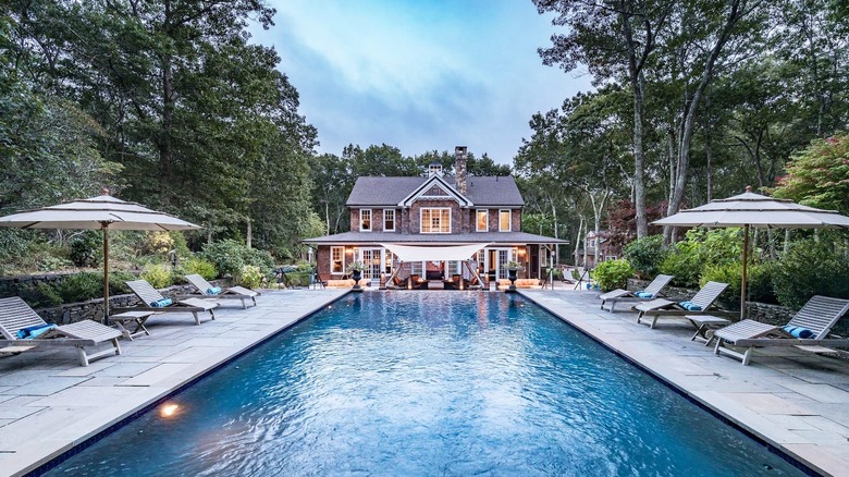 luxury hamptons Airbnb 