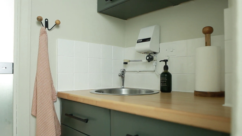 green and white kitchen 