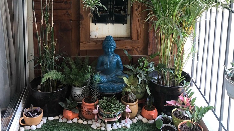 Zen garden balcony 